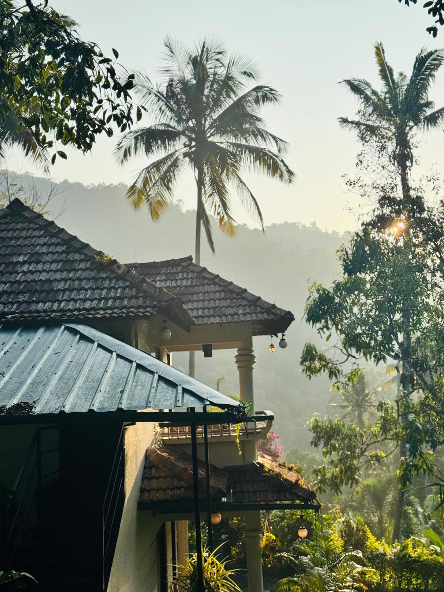 Thoppil Homestay Мунар Екстериор снимка